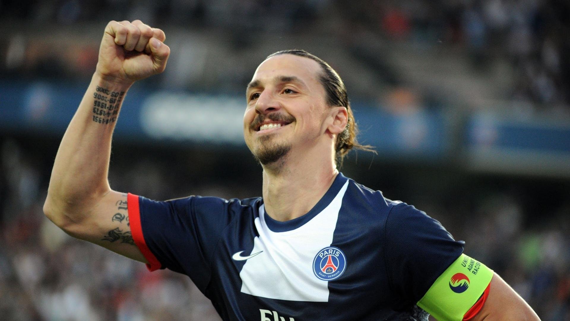 球迷狂欢:主场氛围引爆全场的精彩瞬间,球迷活动