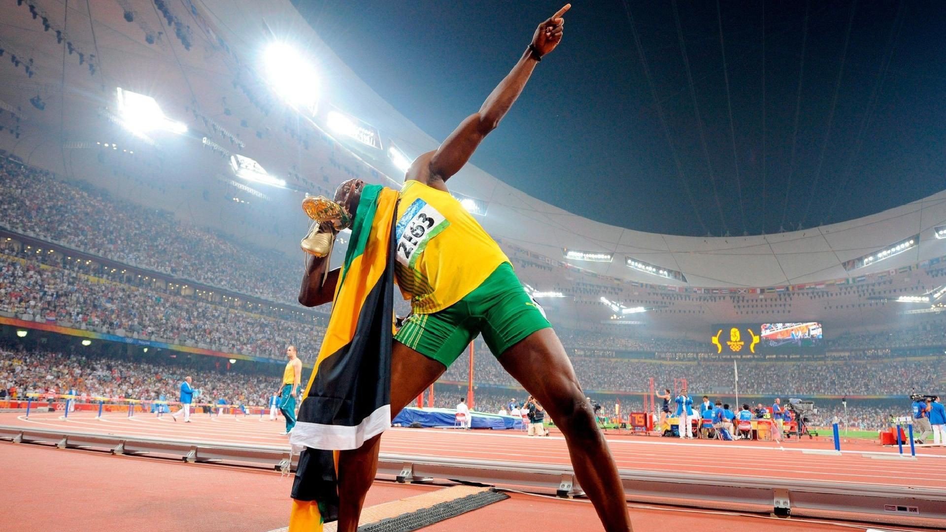 勇士翻盘热火，系列赛焦点战中库里罚球绝杀，勇士队库里视频